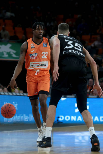 开对手的防 开对手的防