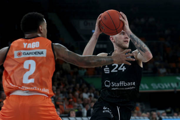 一直是中超 一直是中超